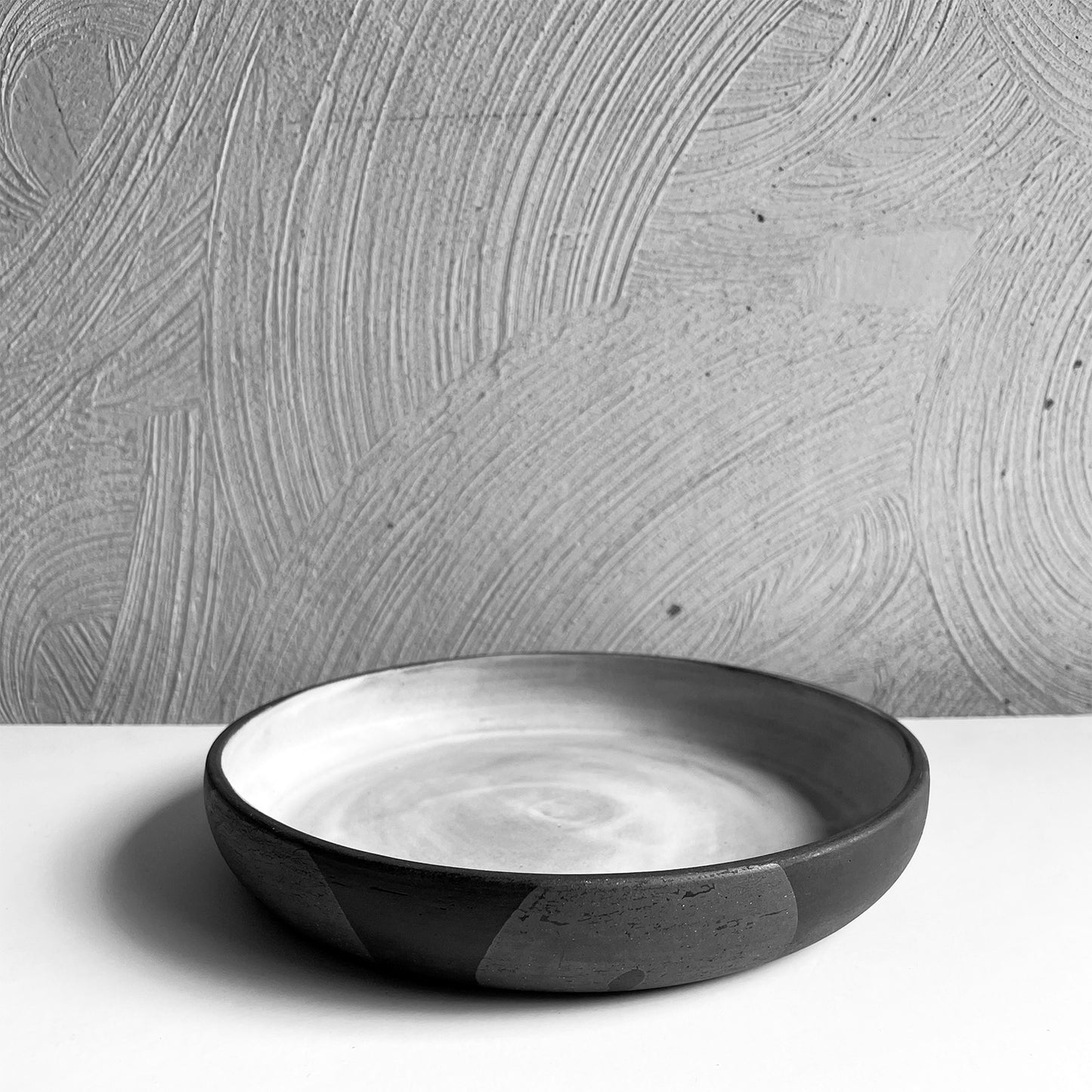 New! Dinner Bowl with Swirl