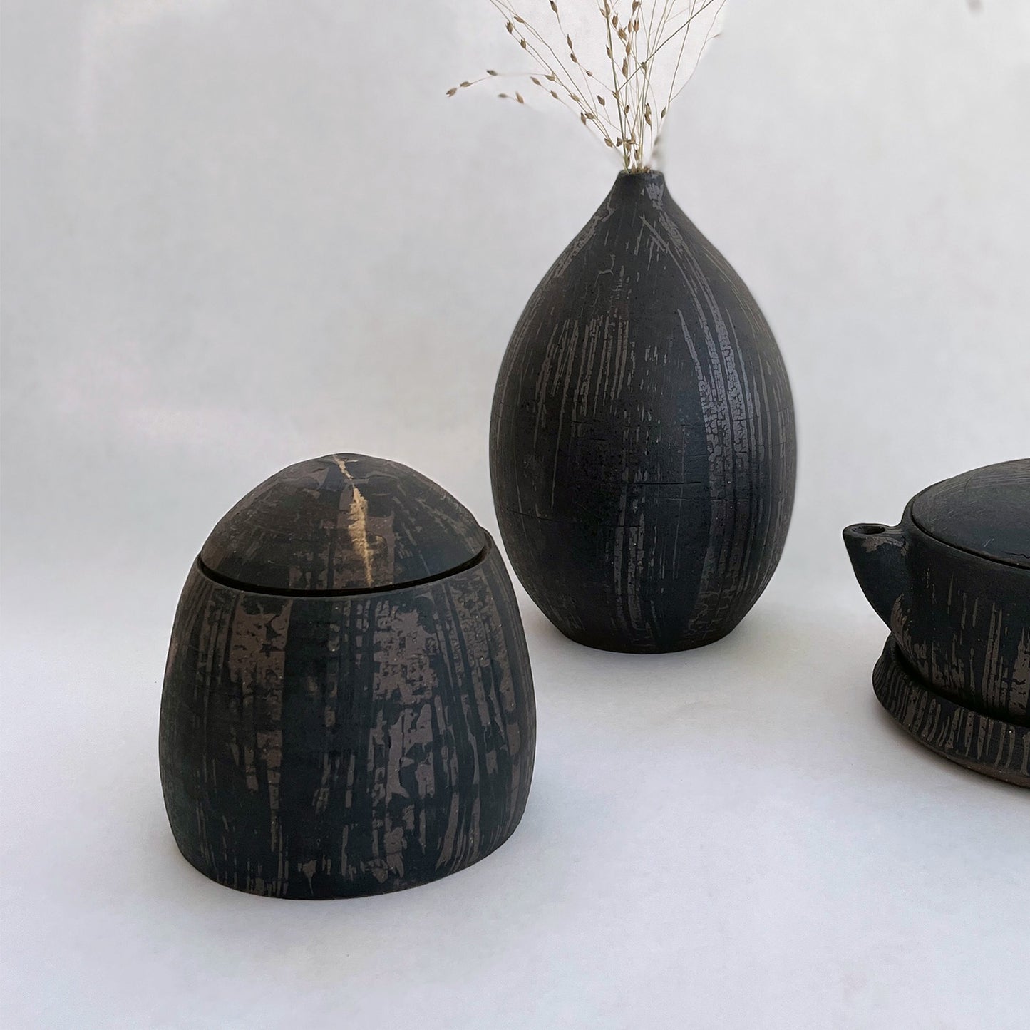NEW! Black/Brown Jar w/Kintsugi